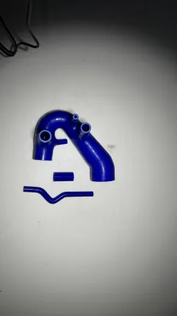 Siliconen inlaatslang voor Audi A4, A6 Passat 1.8T B5 + B6 150PS blauw / MET klemset
