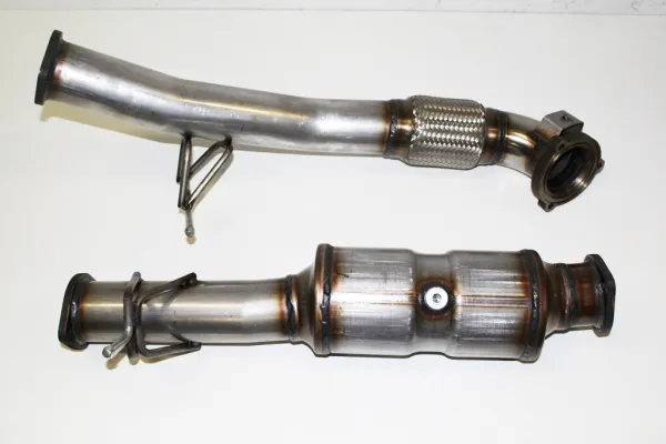 Downpipe ø 63,5mm voor Ford Focus MK2 ST225 zonder katalysator van roestvrij staal gemaakt