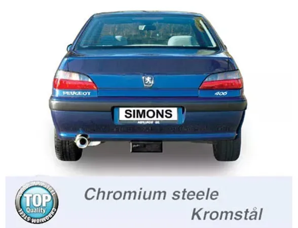 Achteraanzicht van een blauwe Peugeot 406, met Simons kentekenplaathouder. De chroomstalen sportuitlaat met ronde uitlaat van 100 mm is zichtbaar. De banden en achterlichten zijn zichtbaar. Er is een donkere schaduw onder de auto.