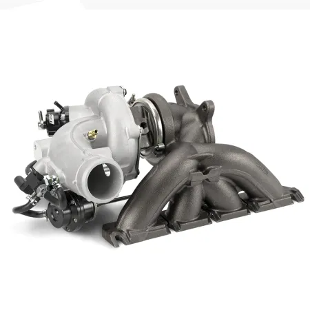 Close-up van een turbocharger upgrade K04-064 Hybrid GEN II, bestaande uit een zilverkleurig en een antracietkleurig deel. Het zilverkleurige deel heeft zwarte aanbouwdelen. De turbolader is gemonteerd op kogellagers.