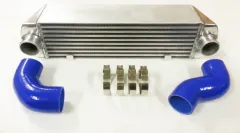 Voorste intercooler kit voor BMW 335i E90 E91 E92 E93 135i - E81 E82 E87 E88 Maaswijdte 530x130x160mm aluminium zwart
